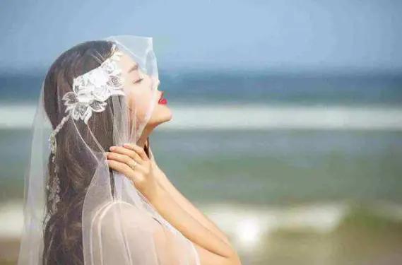 女孩与男子做婚前检查后续,女子相亲前被男友家暴