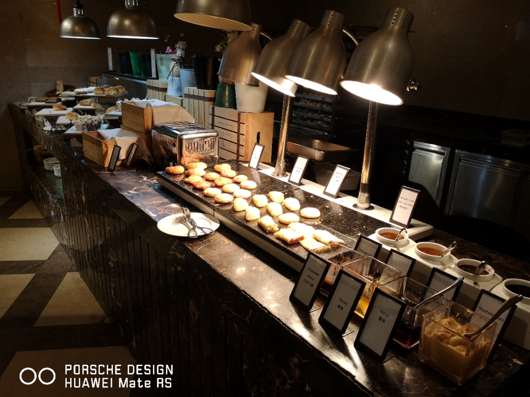 南京下关滨江希尔顿,南京世茂滨江希尔顿酒店电话号码