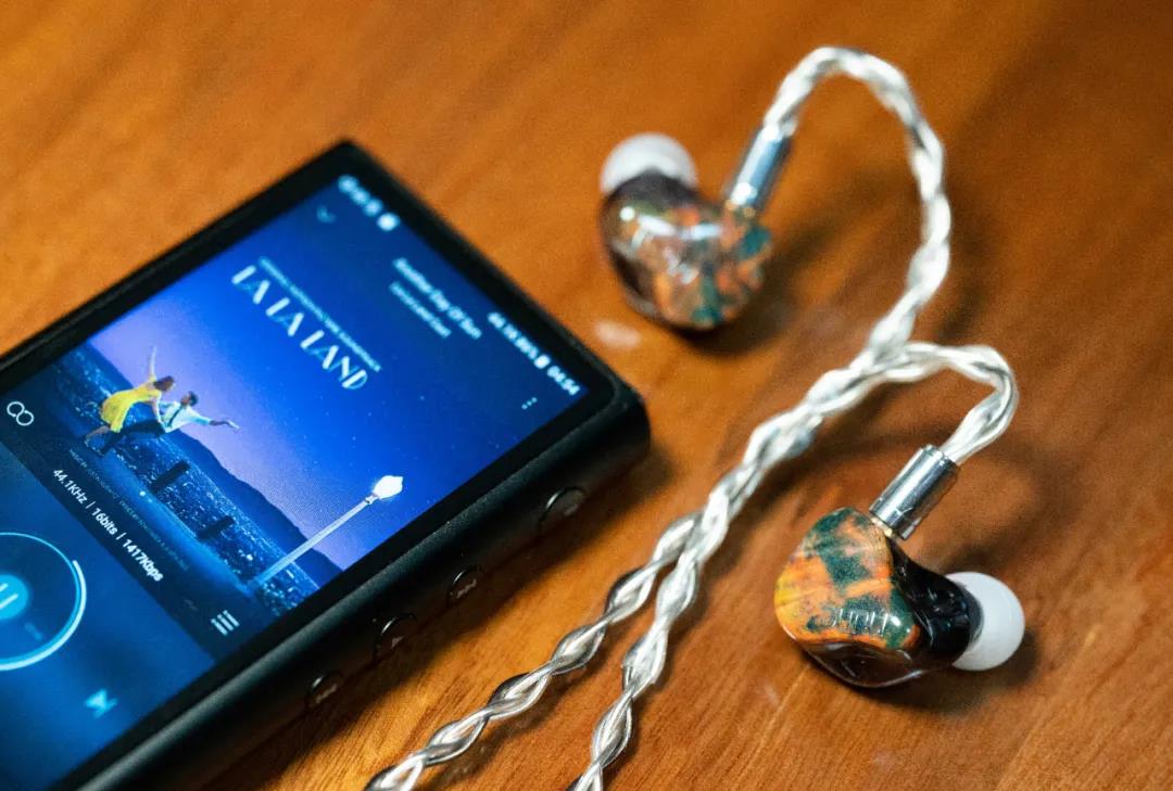 达音科动铁耳塞sa6,达音科sa6耳机颜色