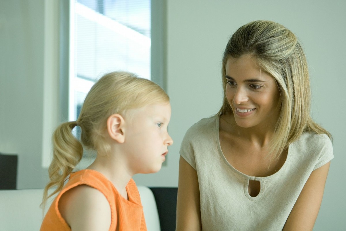 熊孩子给床垫“喂牛奶”，“牛奶床”，想想都觉得好奢侈