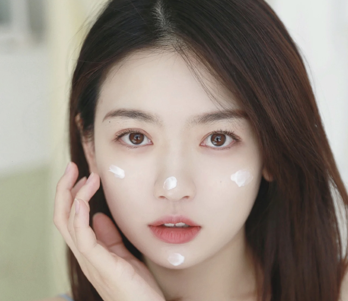 敷完面膜啥都不用反而皮肤更好,敷完面膜多久睡觉比较好