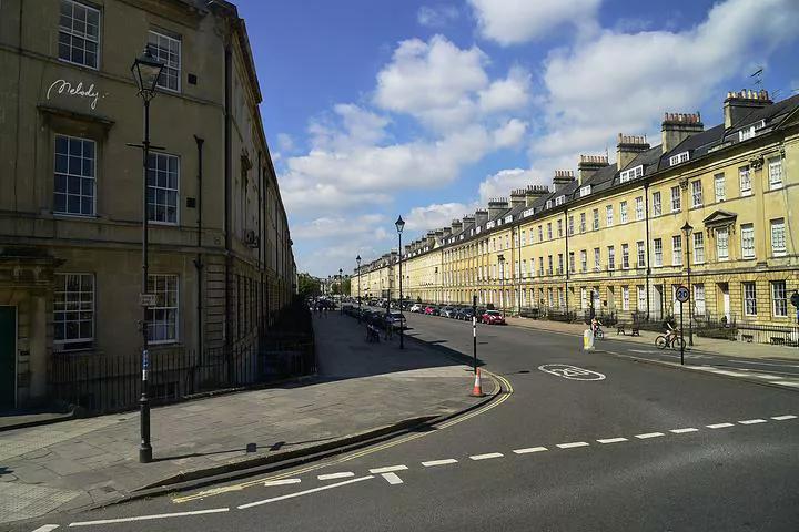 英国巴斯古城旅游攻略,英国巴斯旅游景点