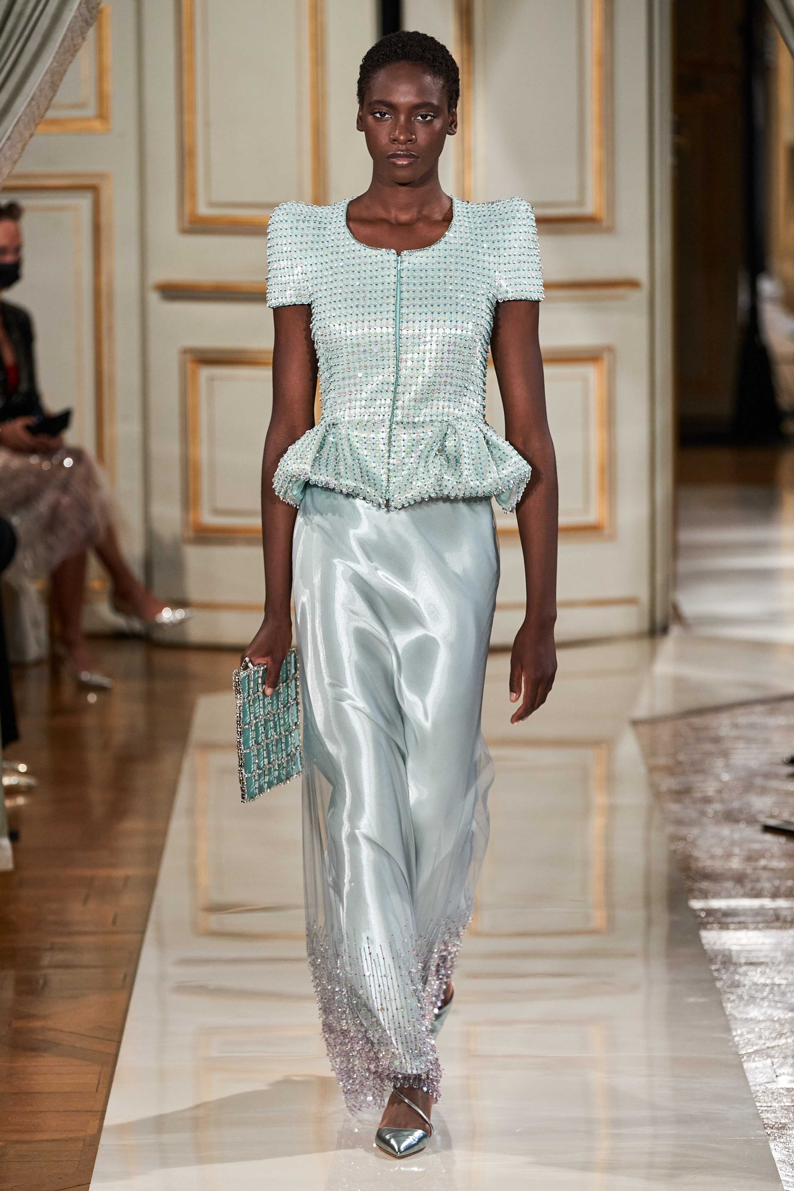 阿玛尼armani高定设计师,阿玛尼2018高定春夏女装