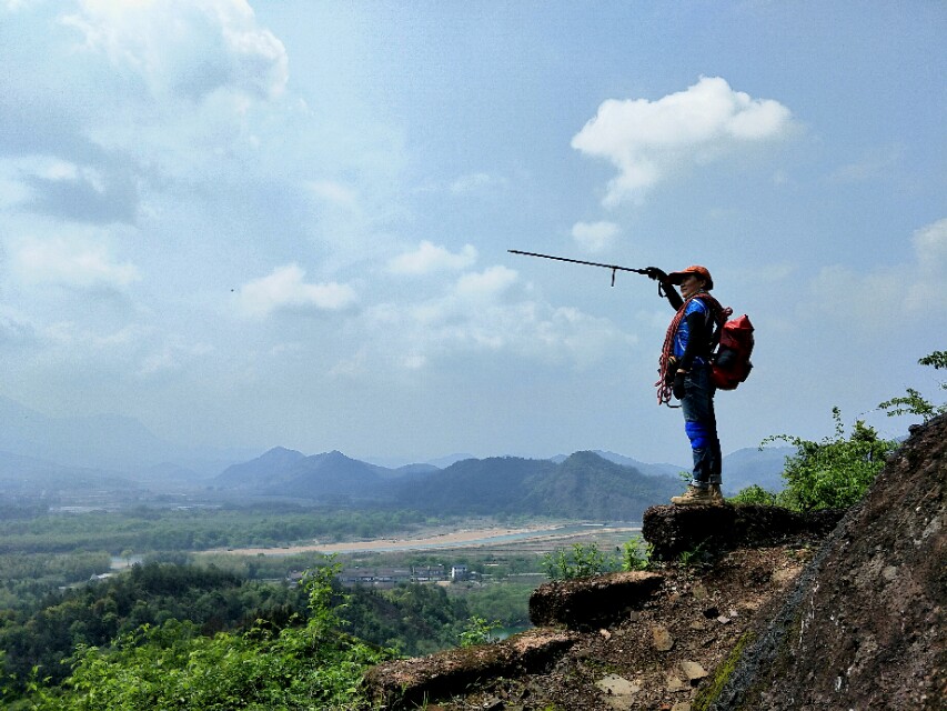徒步，攀岩，入得山中便是仙
