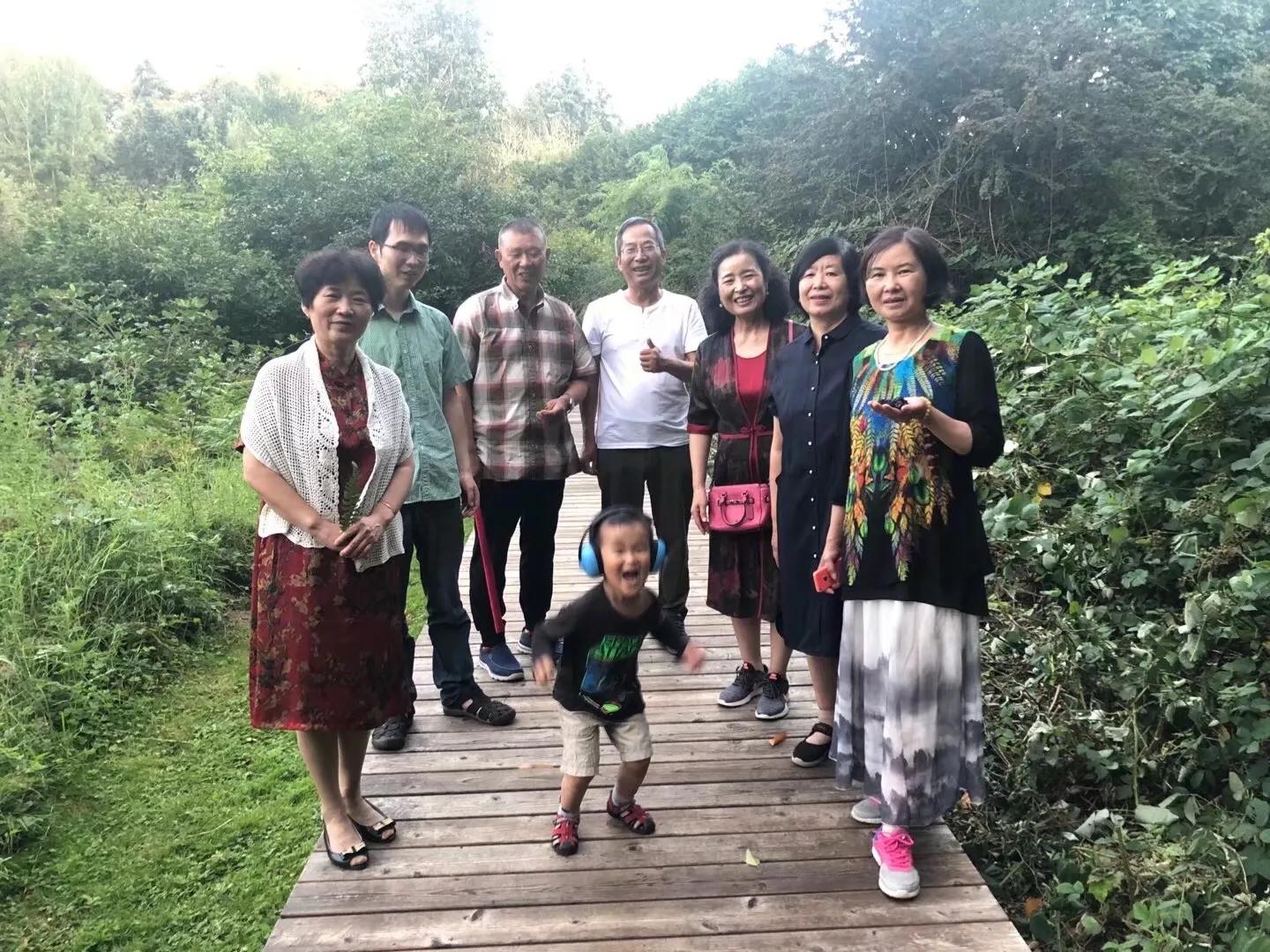 大人也喜欢玩游戏吗,大人也喜欢游乐场