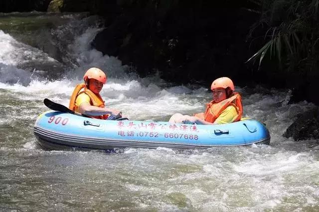 抓住夏日的尾巴来游泳吧,博罗漂流