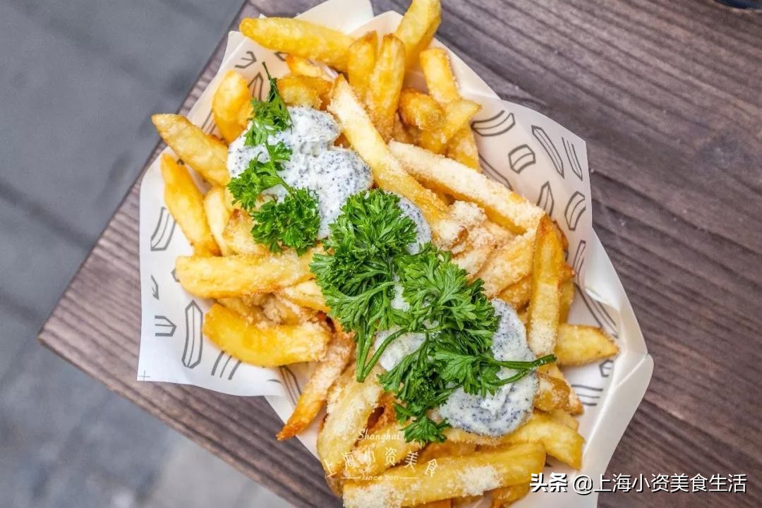 火遍ins荷兰国民大长腿薯条来了,一根要吃7口