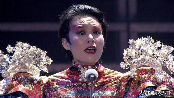 杨坤diss惊雷时放的什么歌,杨坤diss惊雷唱过惊雷的怎么回应