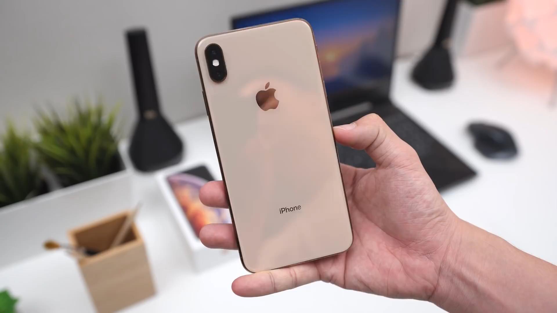 苹果手机和安卓手机哪个更保值,苹果手机保值是比安卓手机保值么