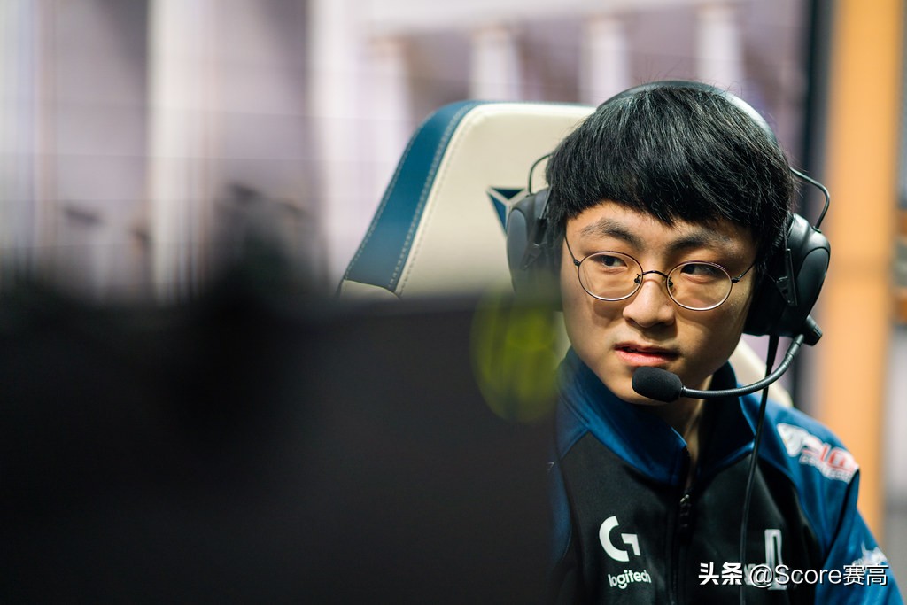 澶栧浗缃戝弸鐑s11edg澶哄啝,娆х編缃戝弸鐑t1鍑昏触lng