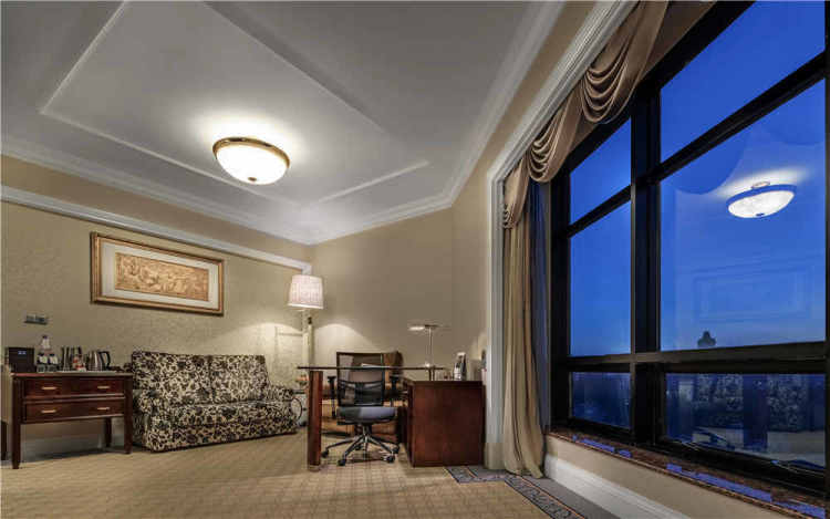 昆明中维翠湖酒店,昆明中维翠湖宾馆价格