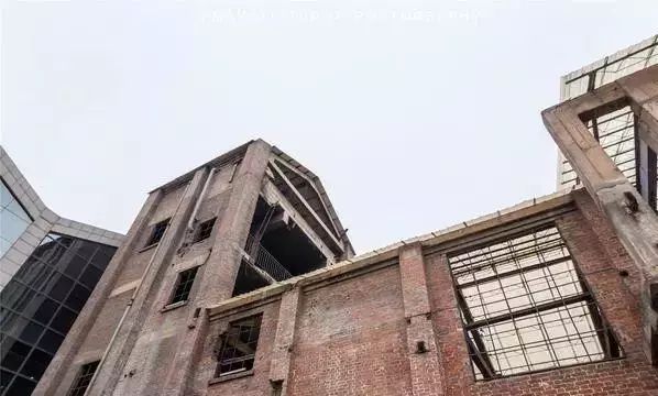 启新1889老而不衰,旧物的工业风时尚正流行