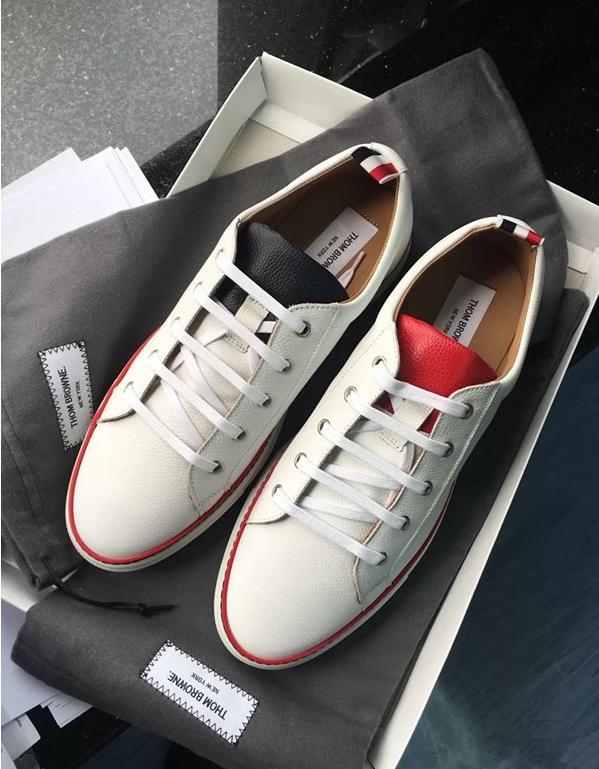 休闲小白鞋品牌推荐,夏季小白鞋百搭推荐店铺