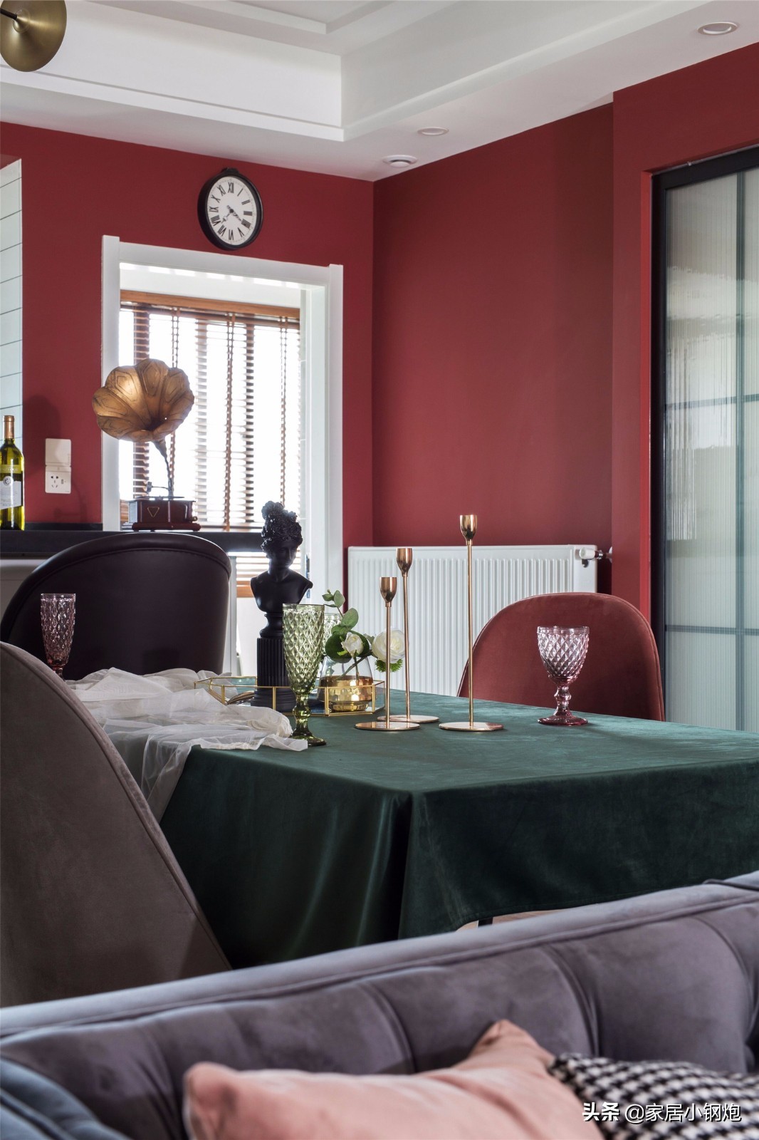 灰蓝背景墙效果图现代简约2021年,136平方现代风格大砖背景墙