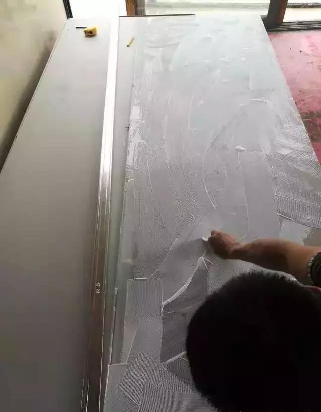 100平房子装修木工工资多少钱,装修房子找木工师傅怎么找