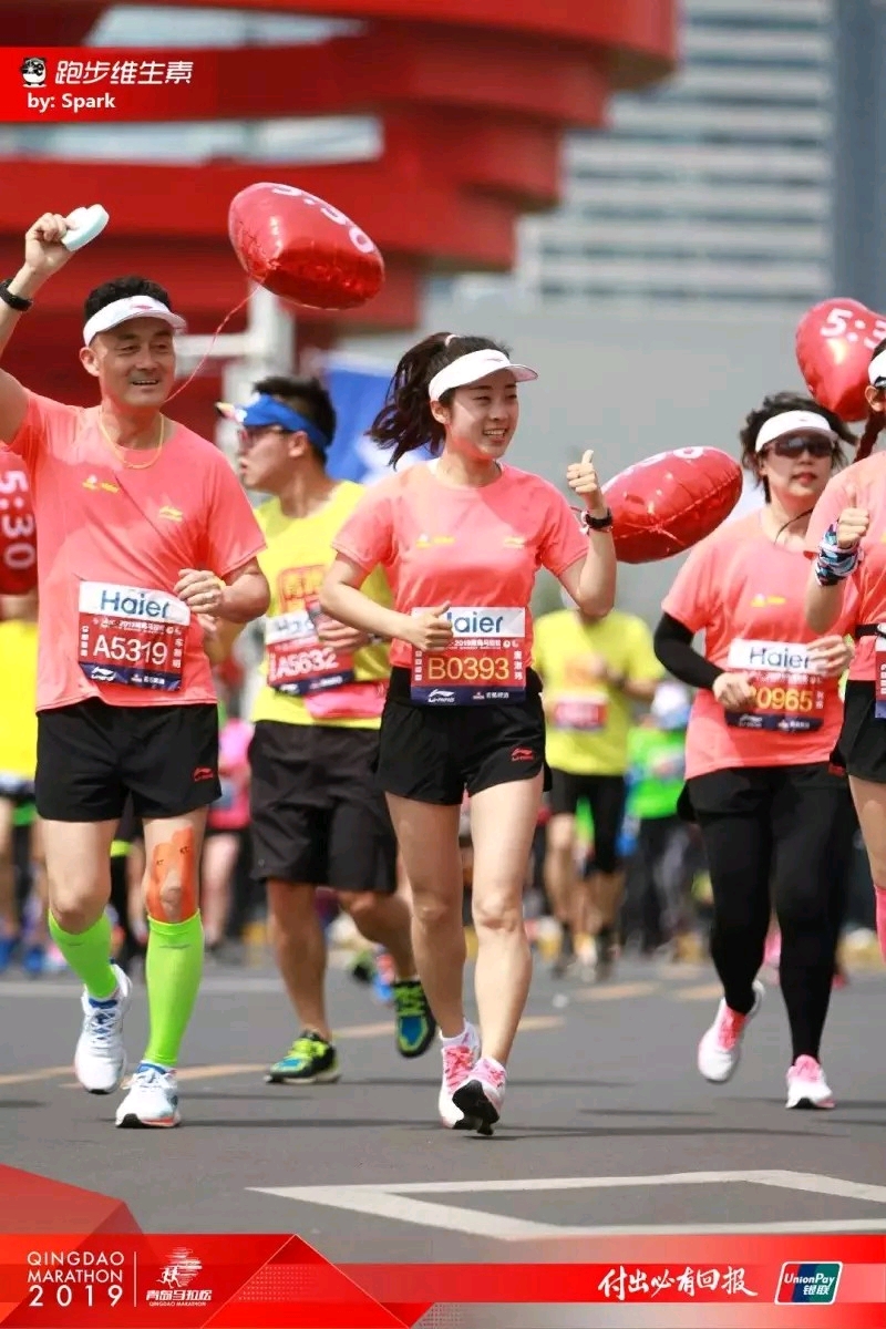 跑步适合穿的休闲长裤,跑步就穿平常的衣服裤子可以吗