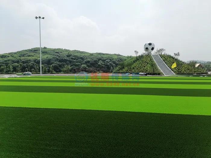 抚顺足球基地,抚顺市体育广场