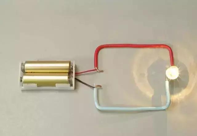 电压kv和kva的区别,电压kv和v