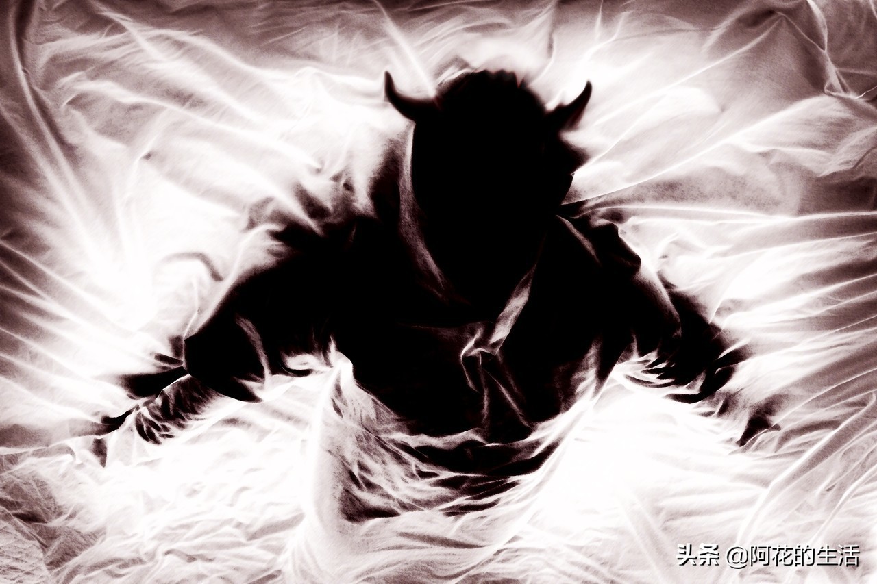 当女性被侵犯，如何走出阴霾，两位当事人向你诉说