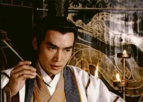 李白一辈子没怎么工作过，整日游山玩水，他的钱从哪儿来？