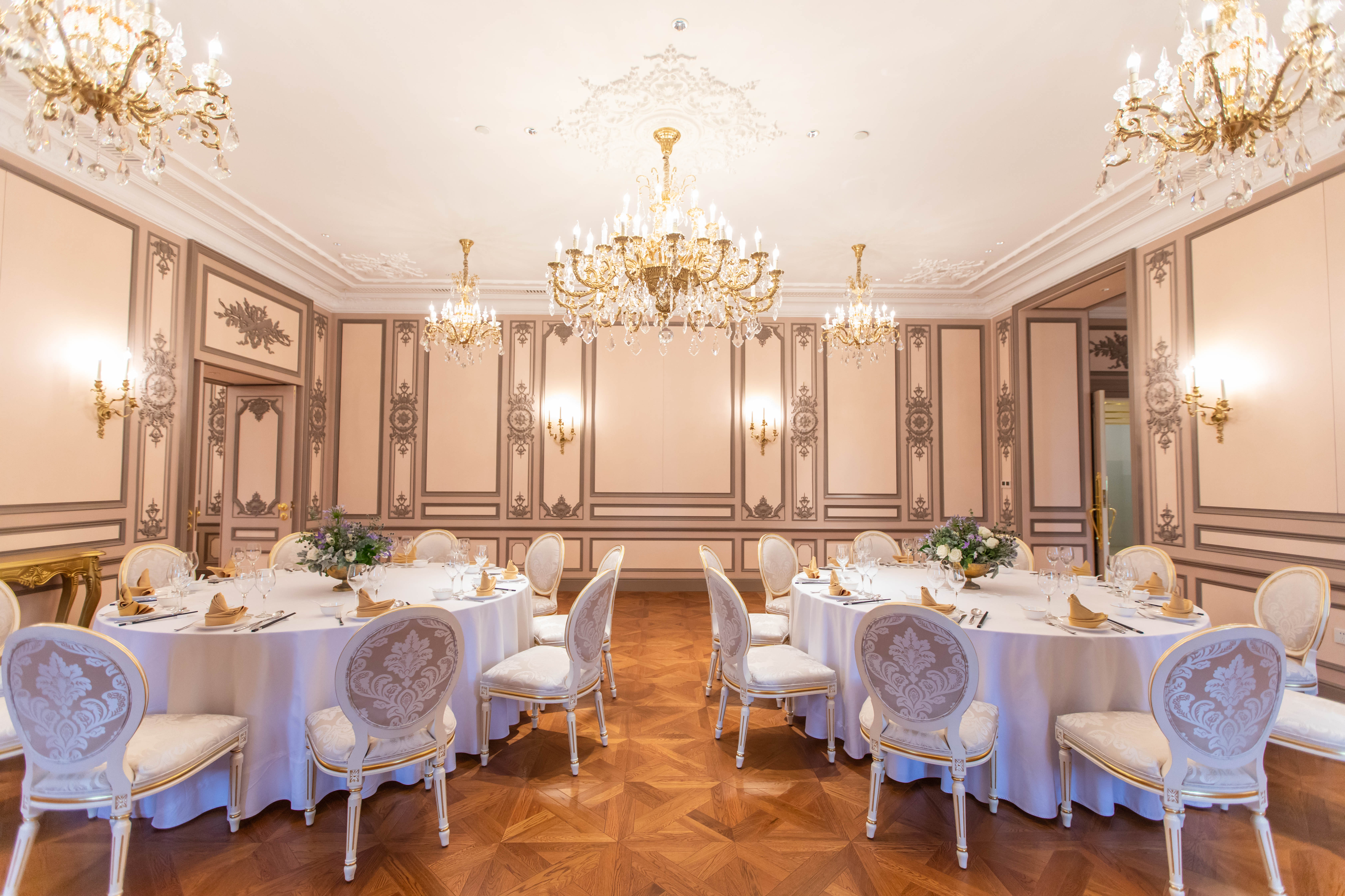 路易卡迪海港城,路易城堡完整版