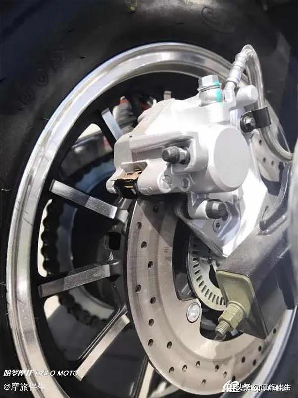 太子摩托车力帆V16与奔达FUN2你怎么选?