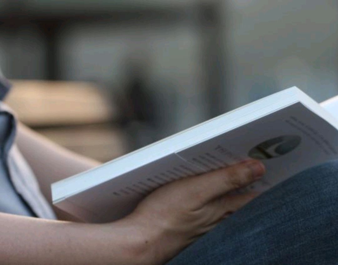 白t恤上的血渍怎么去除,白t恤有黄色污渍怎样去掉