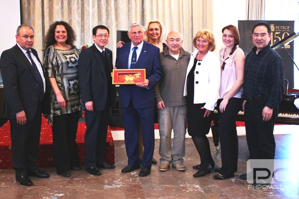 从默默无闻至民族品牌-海伦的历史你值得了解