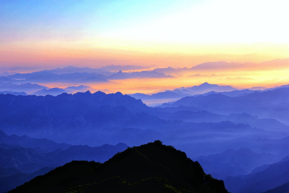 吃在驼梁，体验舌尖上的味道/郝贵云