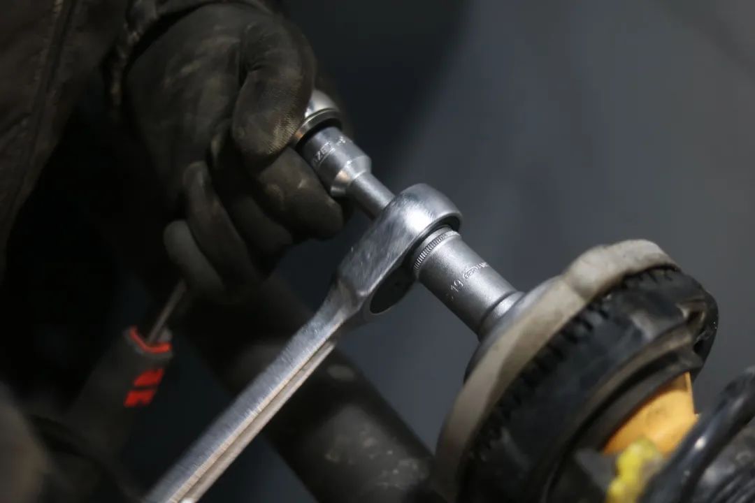 怪兽修车完整版,怪兽老车整备翻新