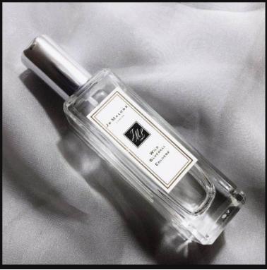 闻了会上瘾的香水女士,闻着上瘾的香水女生