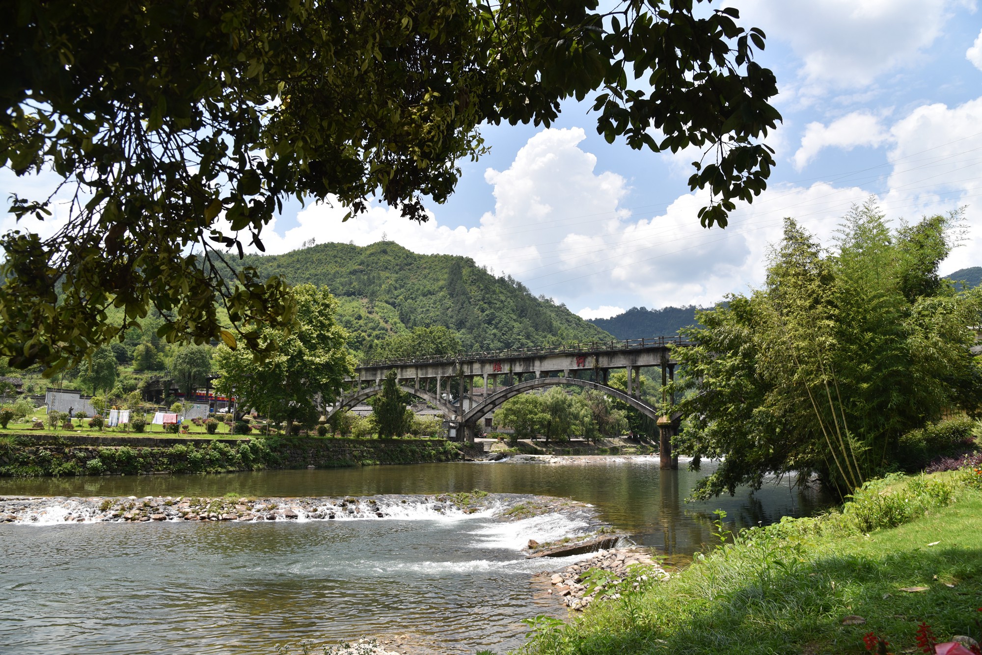 景德镇近代瓷器发展,千年瓷都景德镇有哪些瓷器