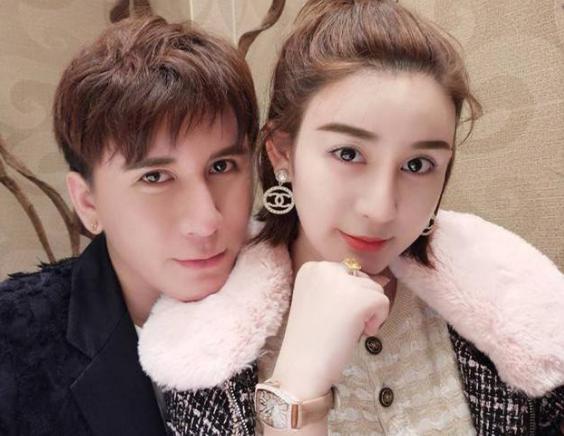 50岁女性整容后续,50岁女人突然整容