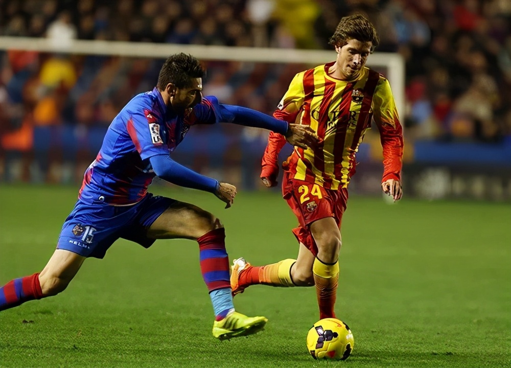 罗贝托凭啥在巴萨立足,罗贝托巴萨一线队首秀