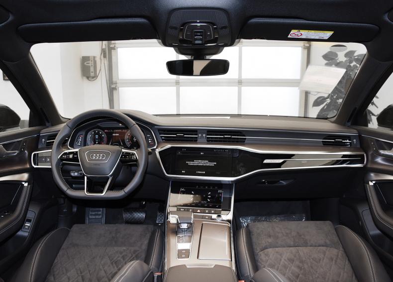 最低配的奥迪a6l值得买吗,37万提a6l