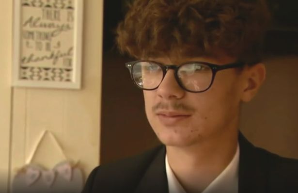 英国中学生遭同学欺凌,14岁英国初中生