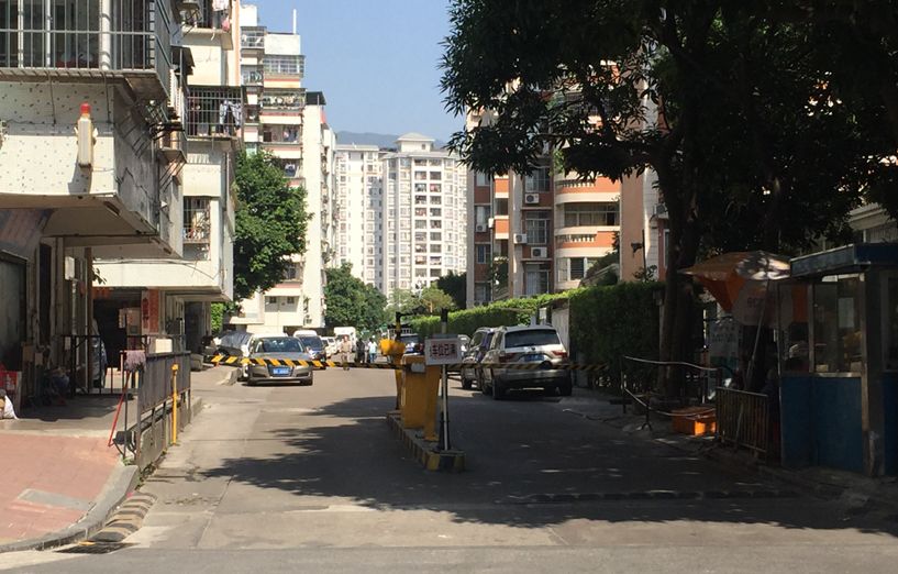 外来人员进小区门禁严不严,关于小区加强外来人员出入管控