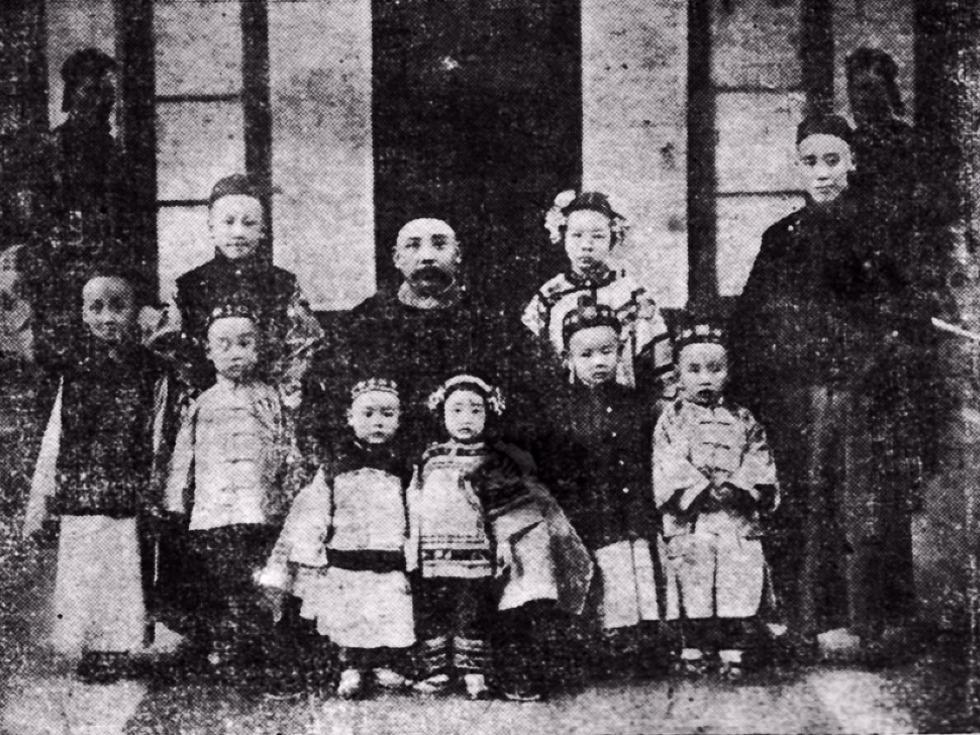 在位83天的皇帝袁世凯,皇帝梦虽然短暂,后宫却彩旗飘飘