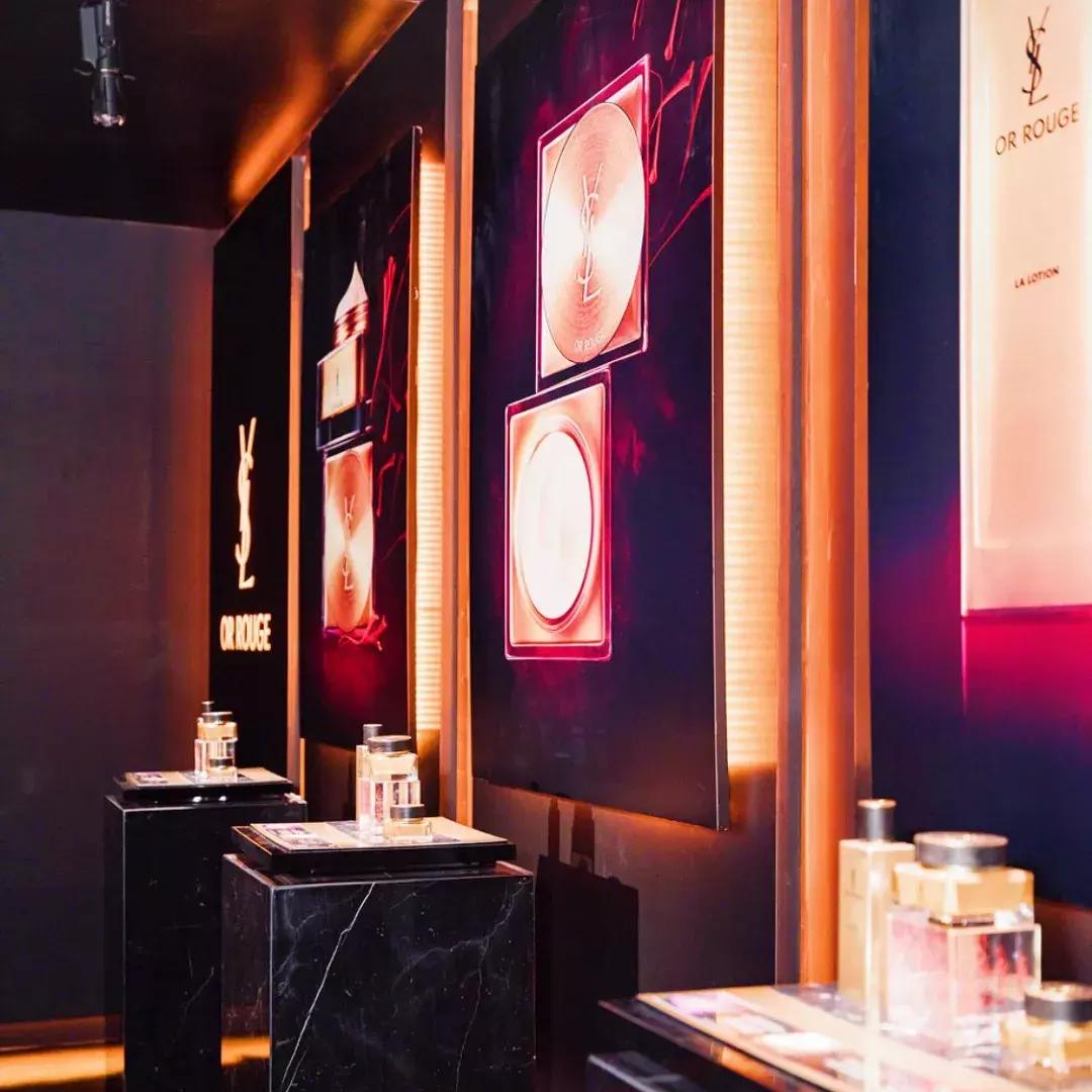 ysl在香港开了家美妆快闪酒店,ysl在上海哪里