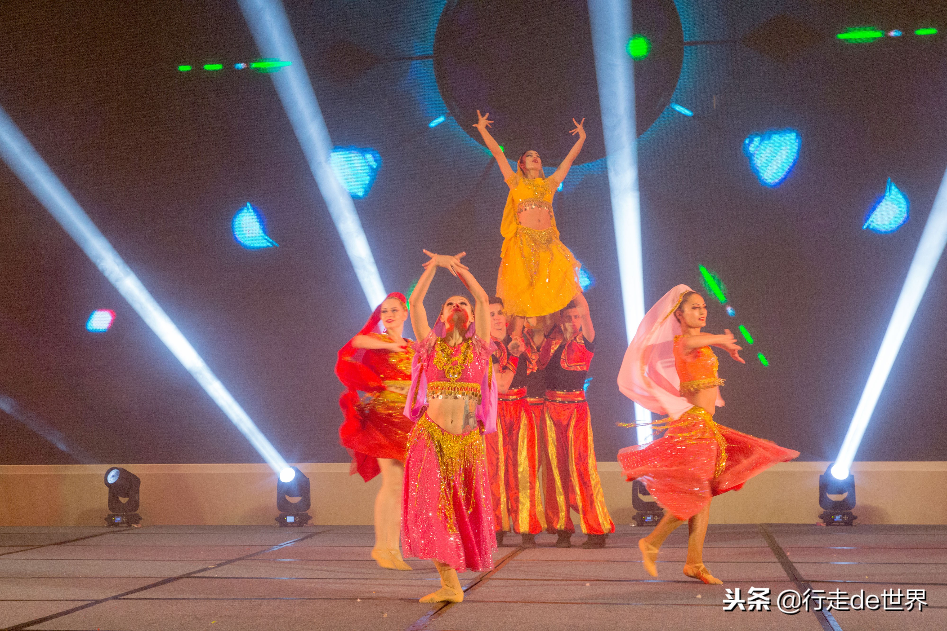 超多网红小姐姐打卡,网红温泉云瑶谷温泉