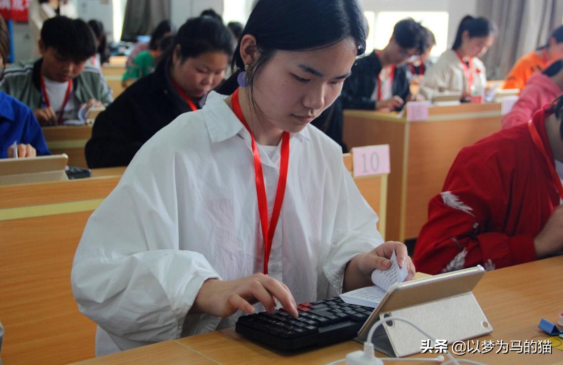 二本就业率最高专业,本科生就业率最高的十大专业