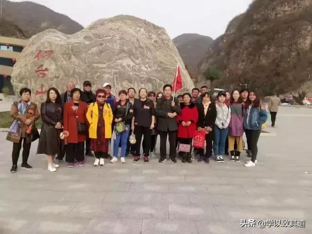 微小如沧海一粟的你和我，2019，好好活着