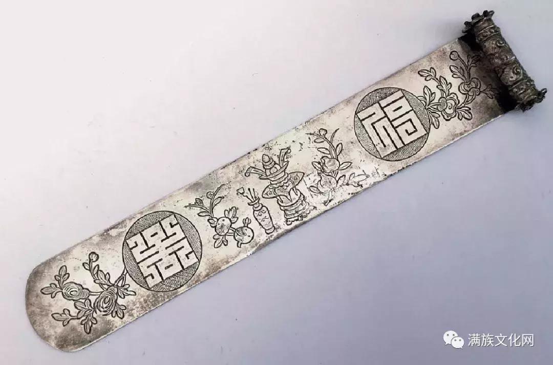 如展画轴—清代满族民间扁方赏析