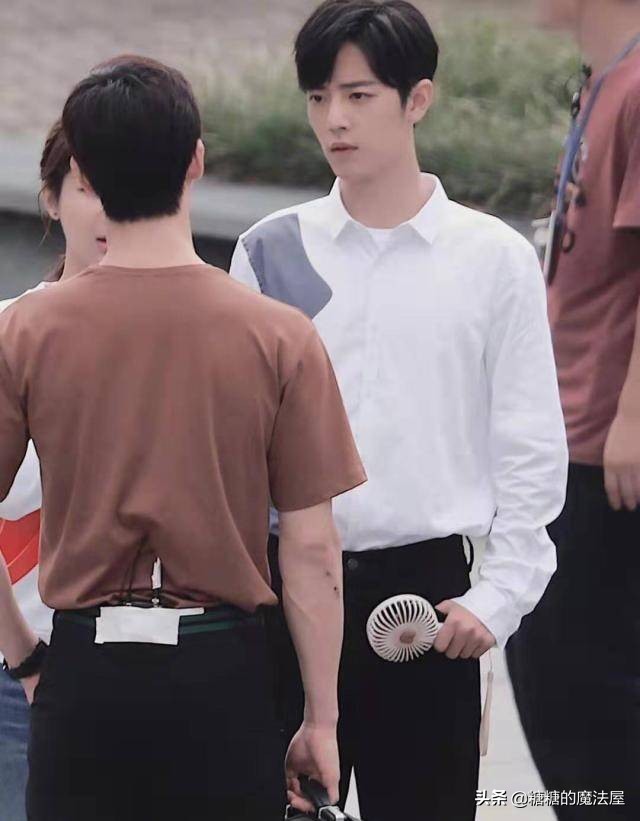 肖战顾医生微笑照片,肖战顾医生微笑动图