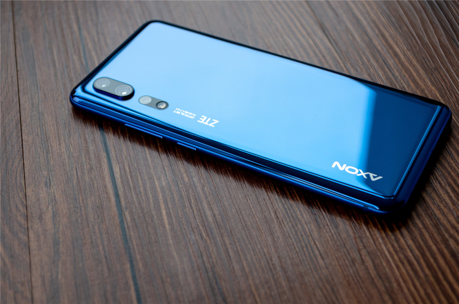 中兴axon30pro评测,中兴axon10pro
