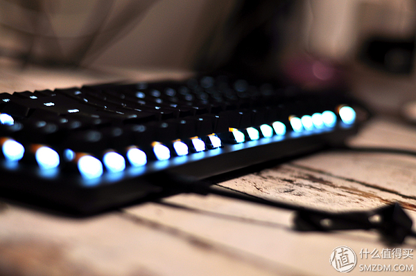 雷蛇黑寡妇v3键盘怎么连接ipad,雷蛇黑寡妇蜘蛛机械键盘灯光