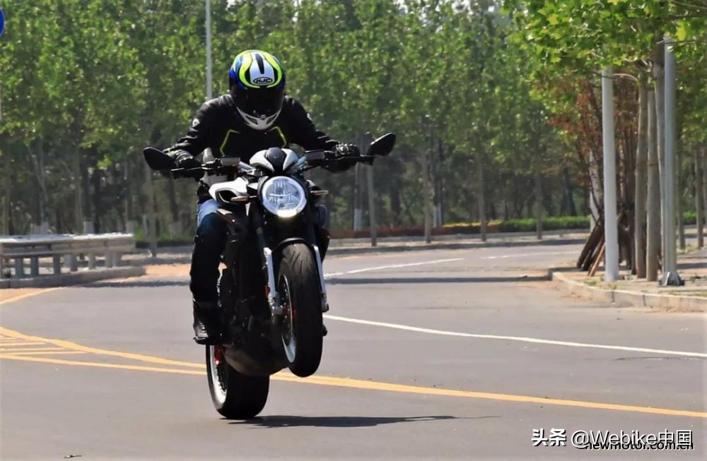 濂ュ彜鏂superveloce800,濂ュ彜鏂brutale800rr