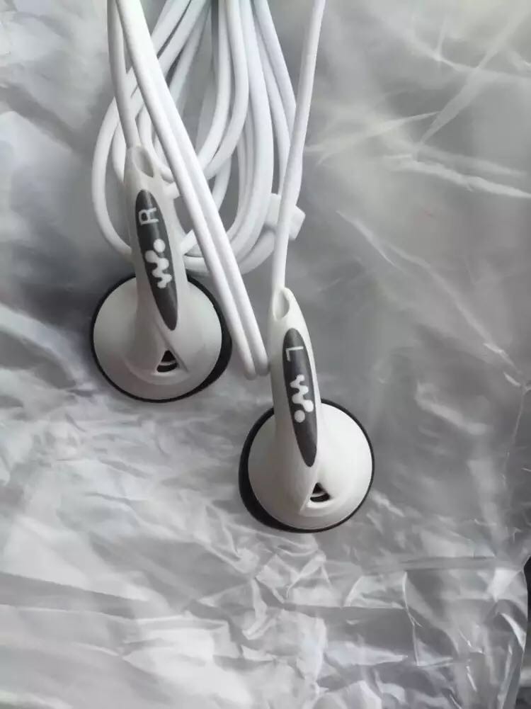 平头耳塞优缺点,平头耳塞式耳机越来越少