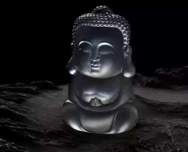 6类人群、30种翡翠。翡翠可不能随便送人，现在看还不晚！