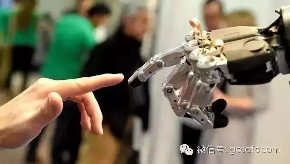 2023年云计算领域五大趋势,未来发展的行业云计算大数据